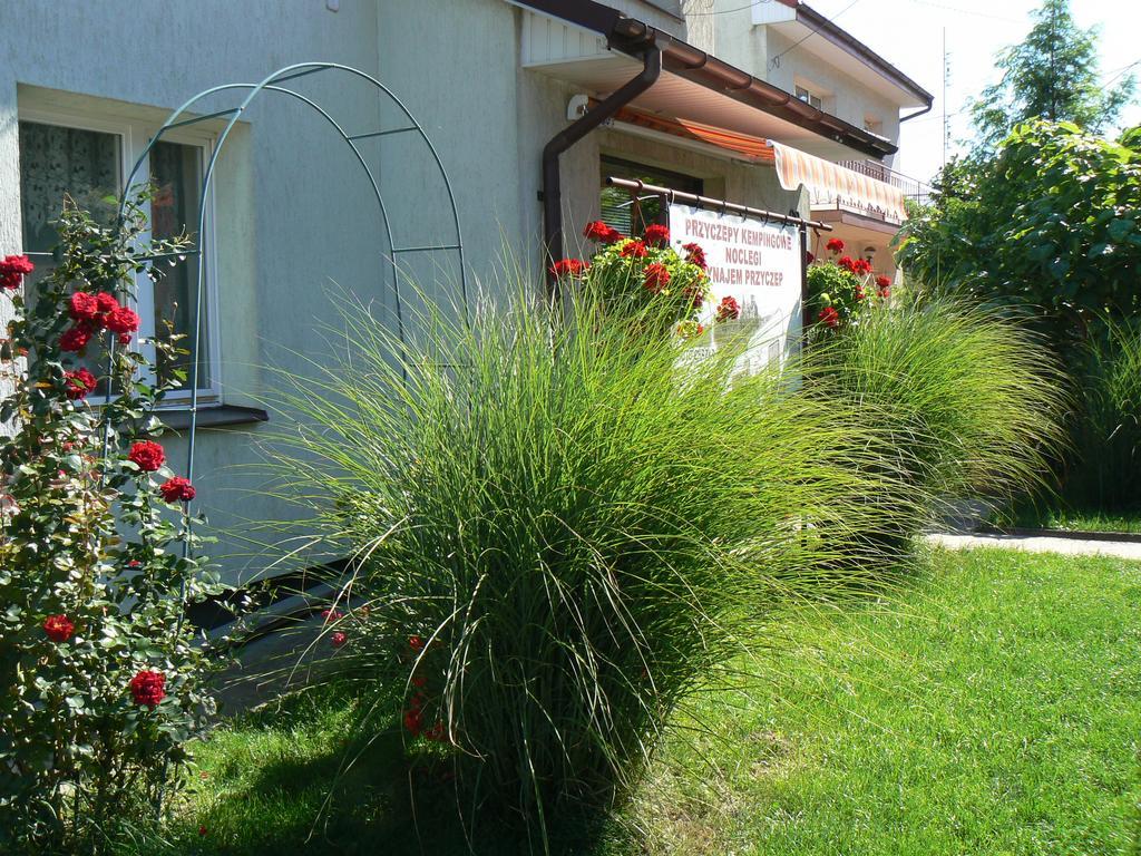 Auto-Chatka Sandomierz Exterior photo